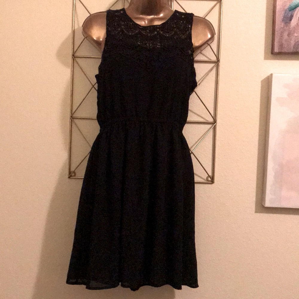 Embroidery Neckline Dress